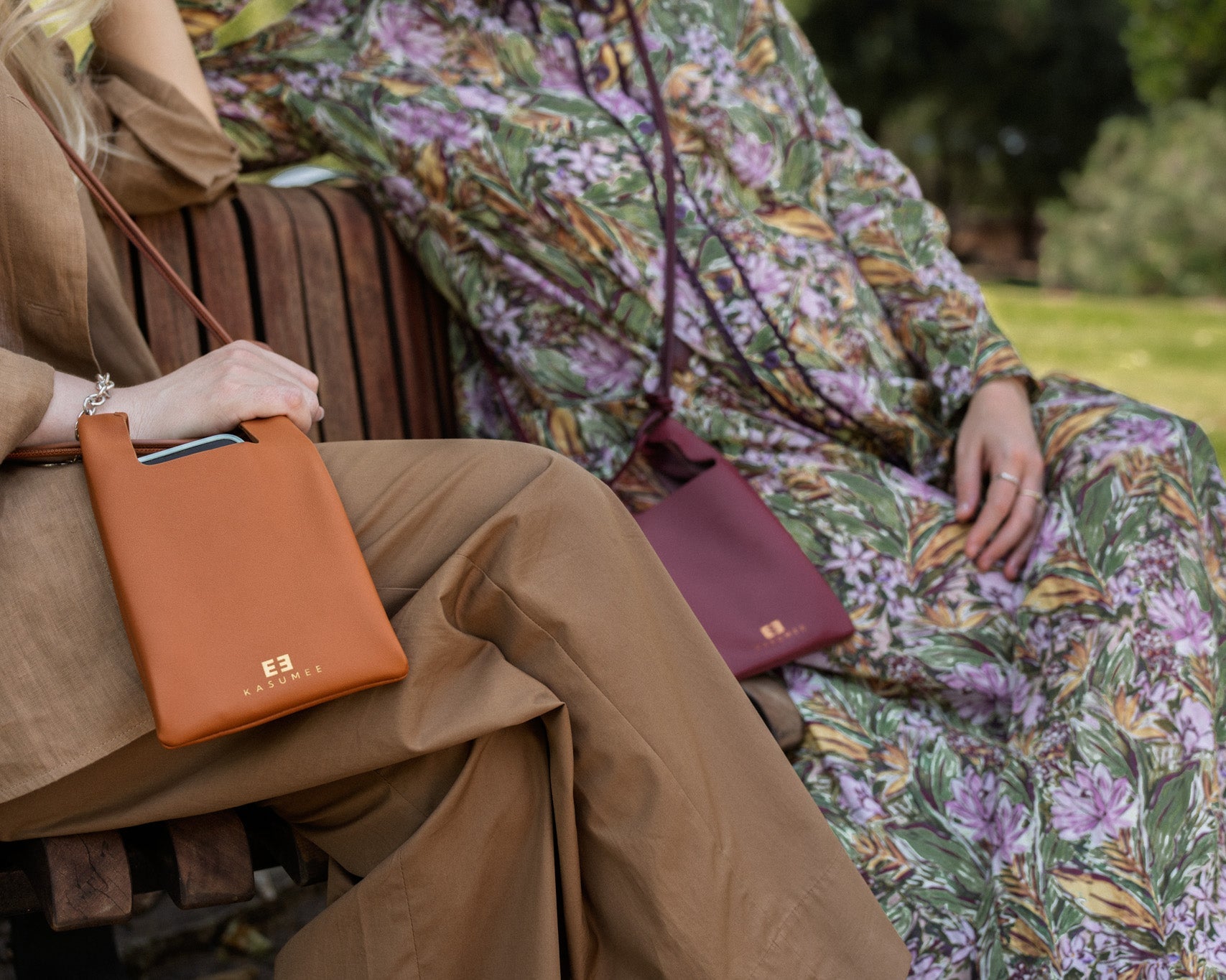 leather-crossbody-phone-purse-9